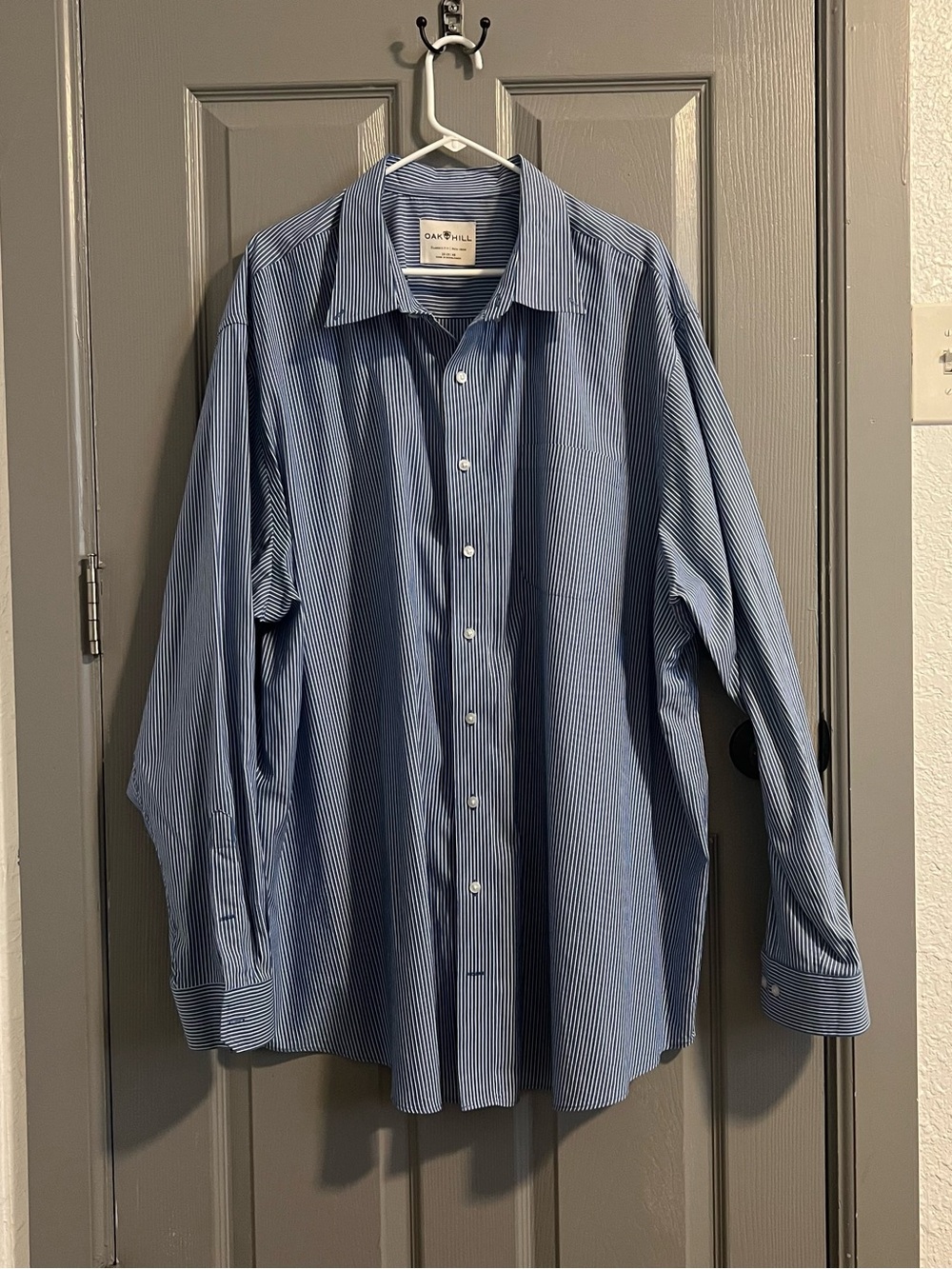Oak Hill Blue Pinstripe Men's Dress Shirt Classic Fit 20 Neck 39/40 Sleeve
